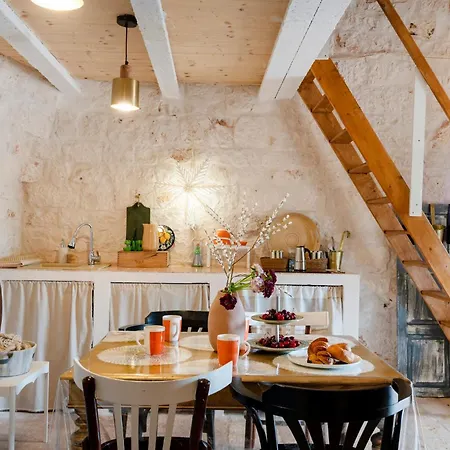 شقة Guesthost - Trulledo Experience مونوبولي