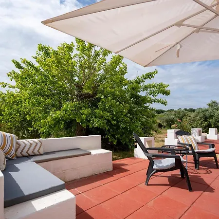 Apartment Guesthost - Trulledo Experience